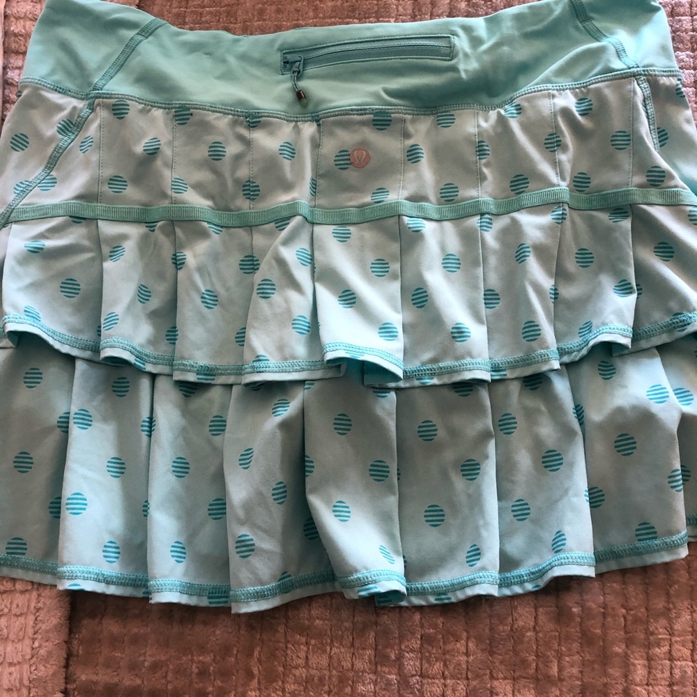 Lululemon tennis skirt size 10-12
